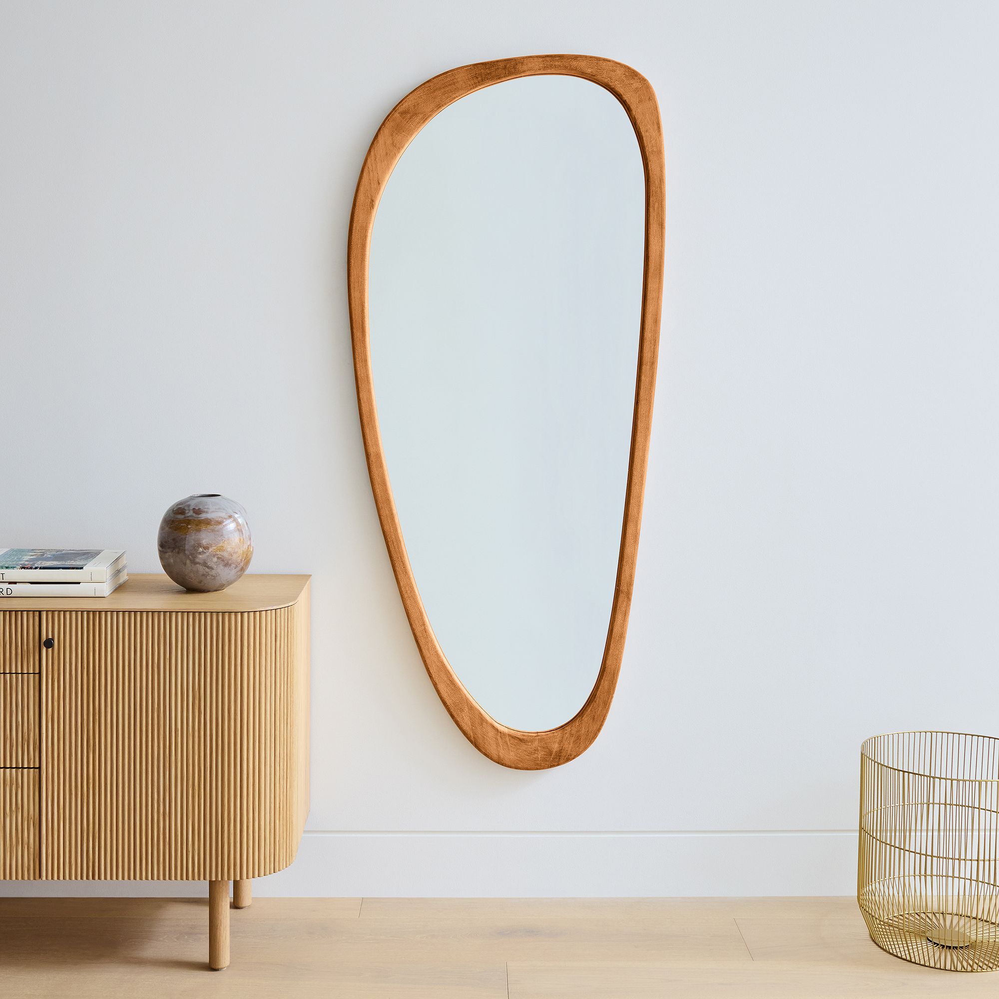 mid-century-asymmetrical-floor-mirror-xl (1)